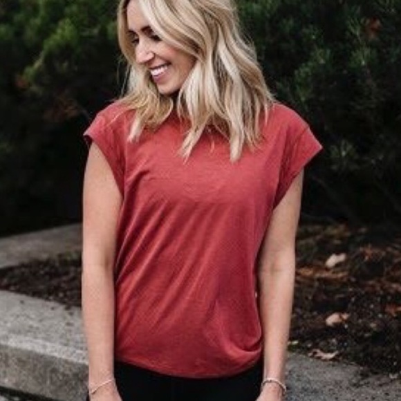 ZYIA Tops - Nwot zyia burgundy rebel T shirt